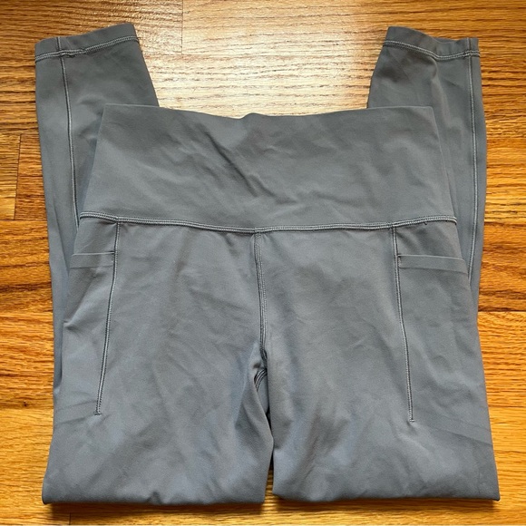 Athleta salutation stash 7/8 tight size small - Picture 3 of 8
